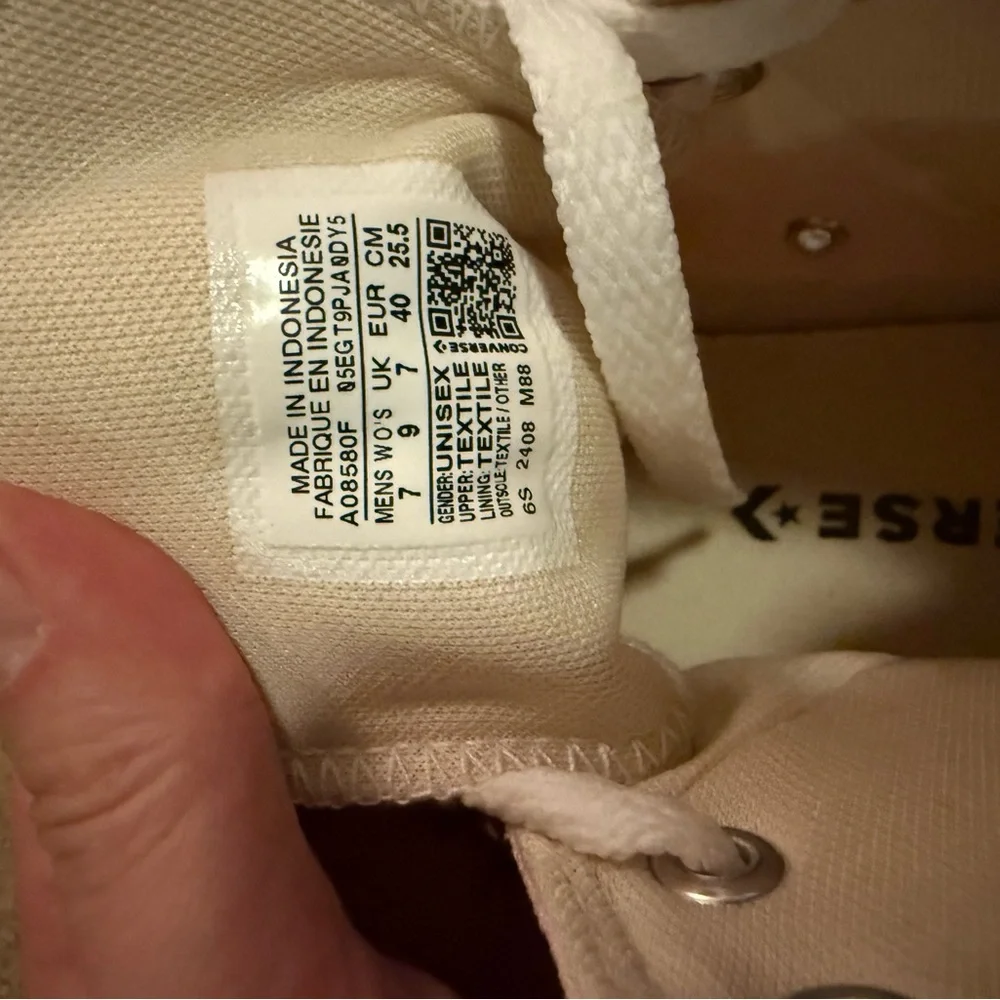 Converse Women's Light Pink High-Tops - Picture 6 of 6